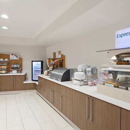 Holiday Inn Express West Los Angeles By Ihg Εξωτερικό φωτογραφία