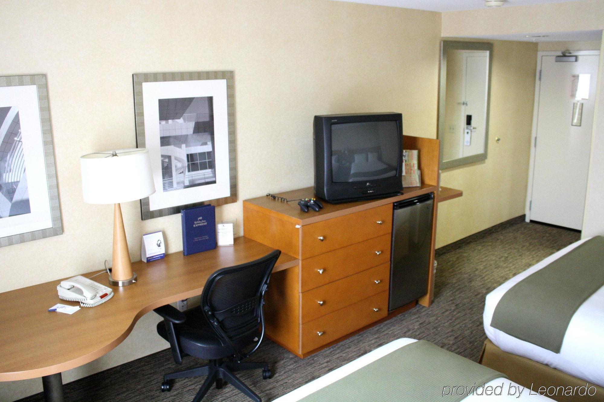 Holiday Inn Express West Los Angeles By Ihg Δωμάτιο φωτογραφία