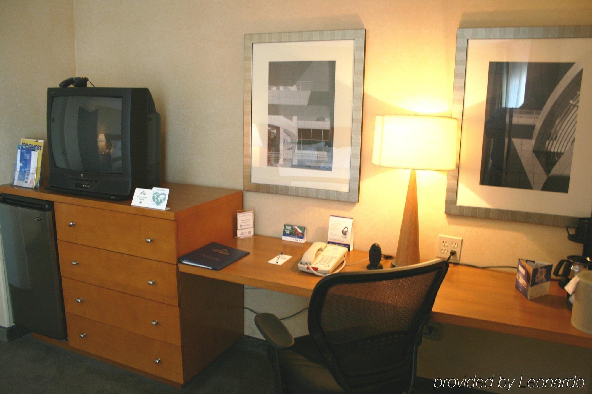 Holiday Inn Express West Los Angeles By Ihg Εξωτερικό φωτογραφία