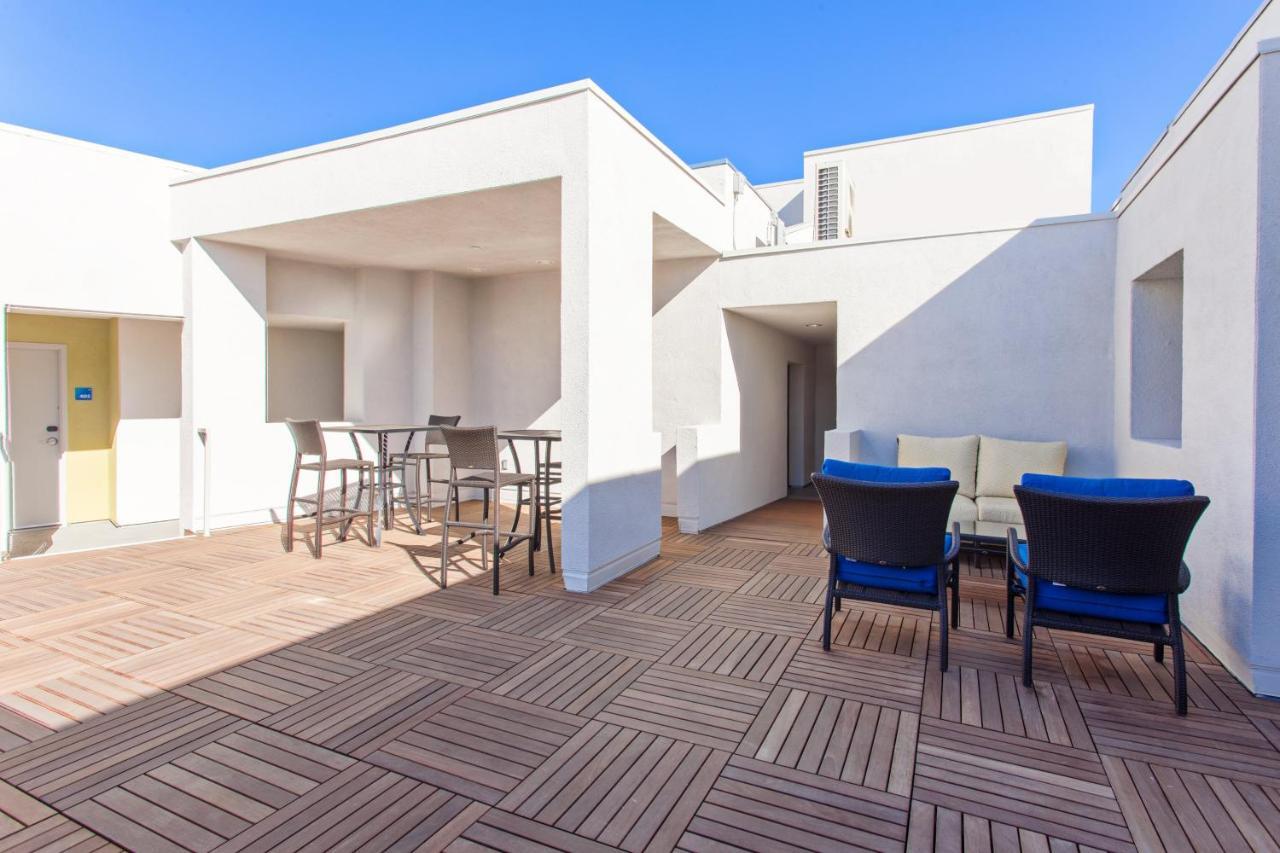 Holiday Inn Express West Los Angeles By Ihg Εξωτερικό φωτογραφία