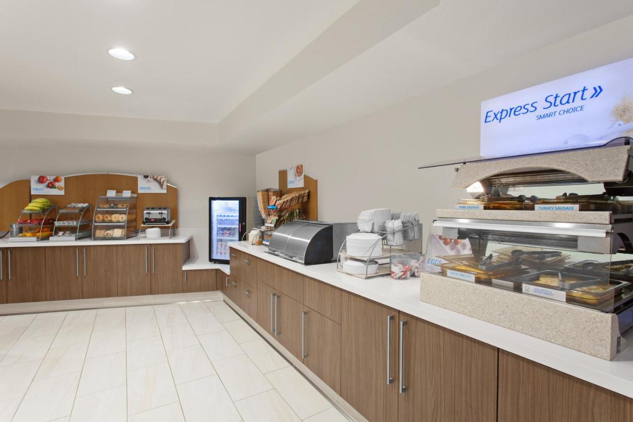Holiday Inn Express West Los Angeles By Ihg Εξωτερικό φωτογραφία